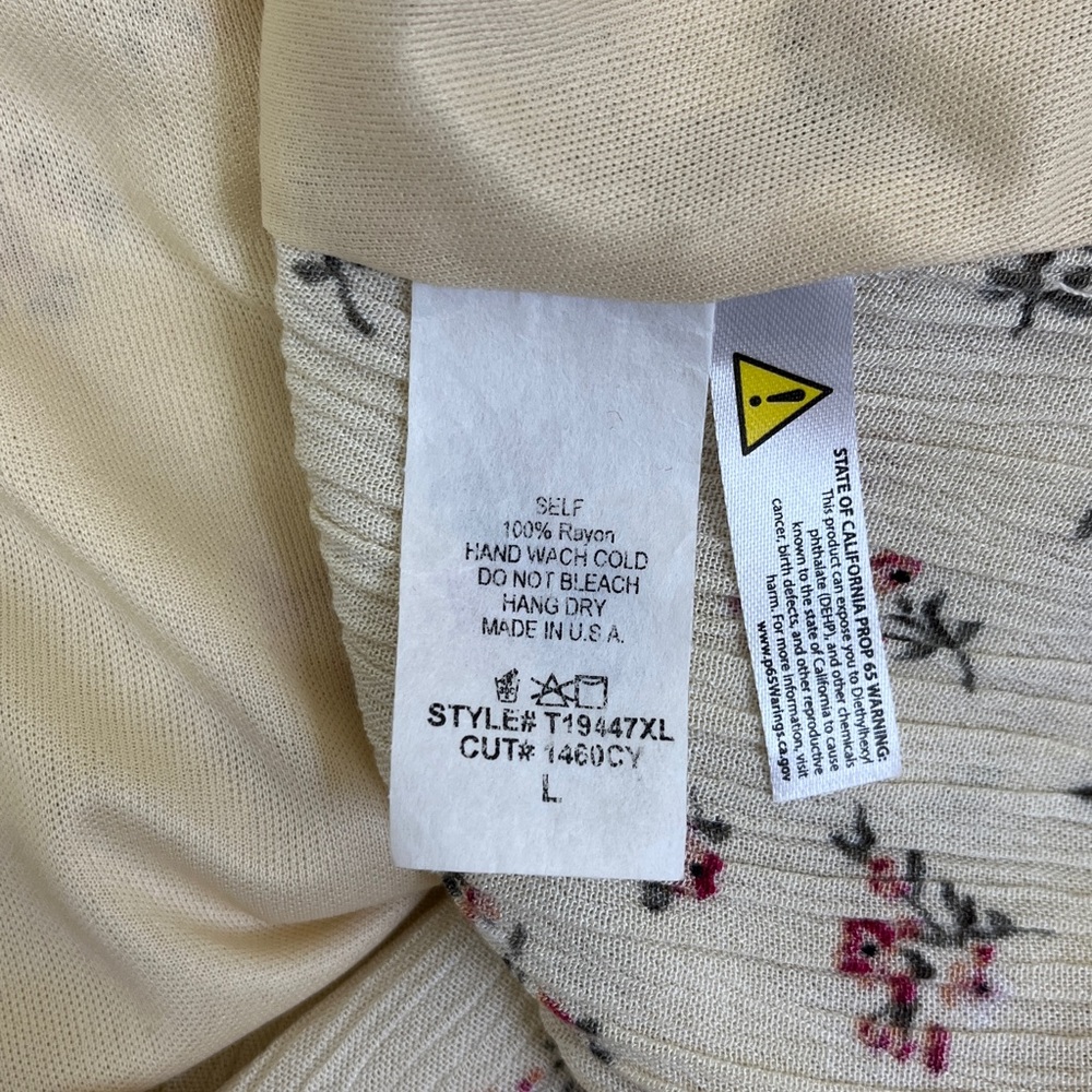 White Birch Women's Tank Top Blouse Size Large - Picture 8 of 8